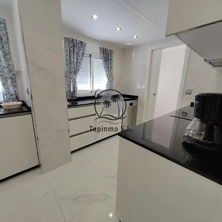 Apartment Palacio De Poniente With Views *